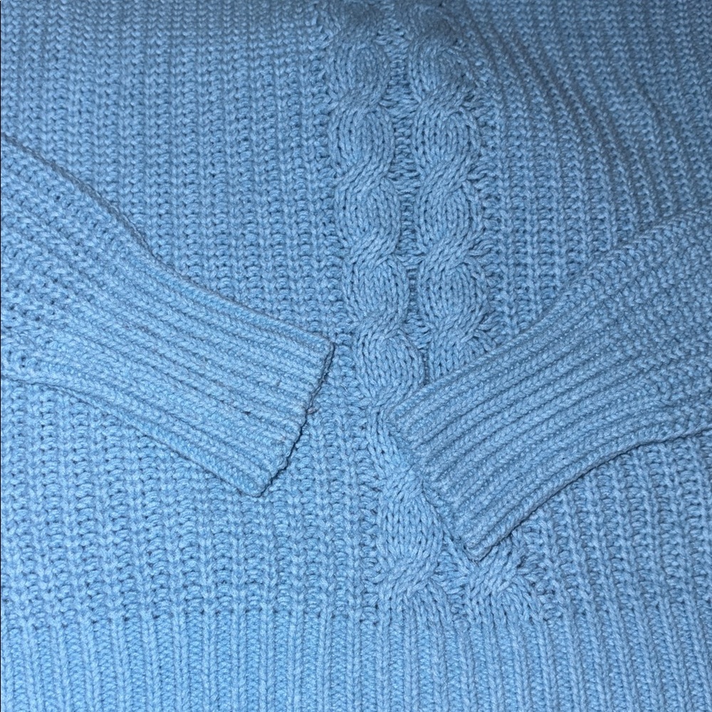 Abercrombie & Fitch Light Blue Cable Knit Sweater Size Small - Picture 3 of 7